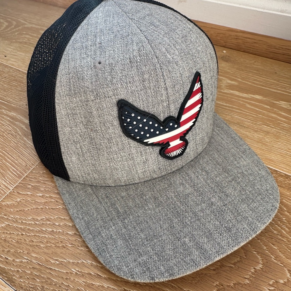 Branded Bills Gray and Black Mesh Snapback Hat - Picture 2 of 2